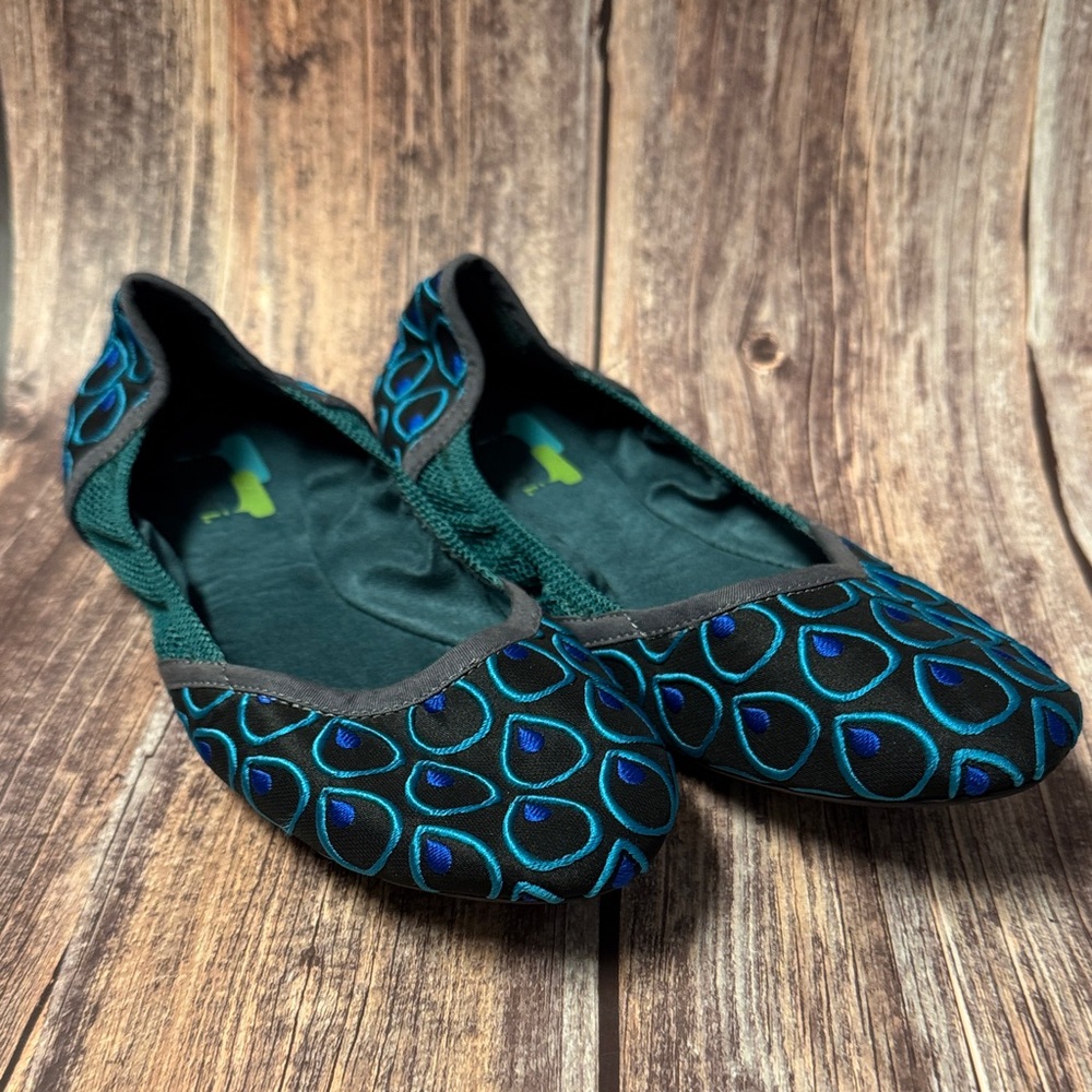 Barely Worn Dimmi Women's Flats w/ Blue and Black  Flats Size 6.5 Item #PHK7027